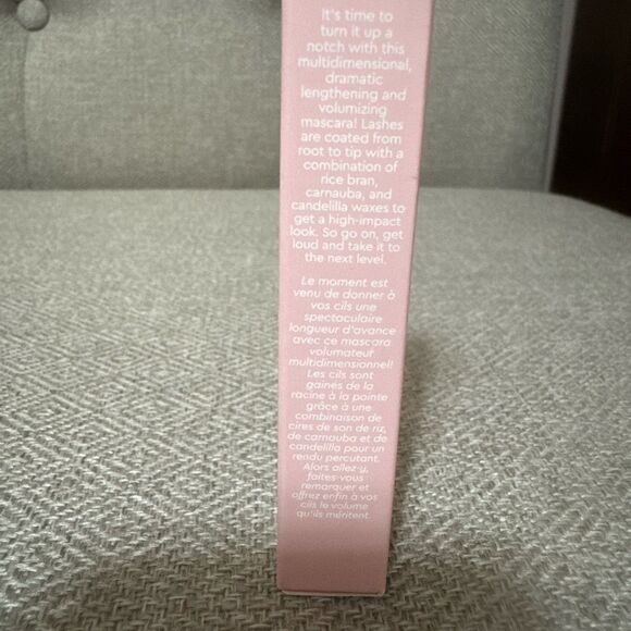 Florence by Mills Up a Notch Volumizing Mascara | Pink Tube | Mini 4 mL | New - Picture 4 of 4